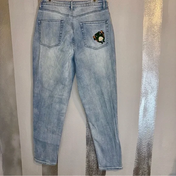 Hot Topic Jeans Frog Mushroom Embroidered Chic Y2K Women’s Sz9 Cute‎ Casual - Picture 2 of 12